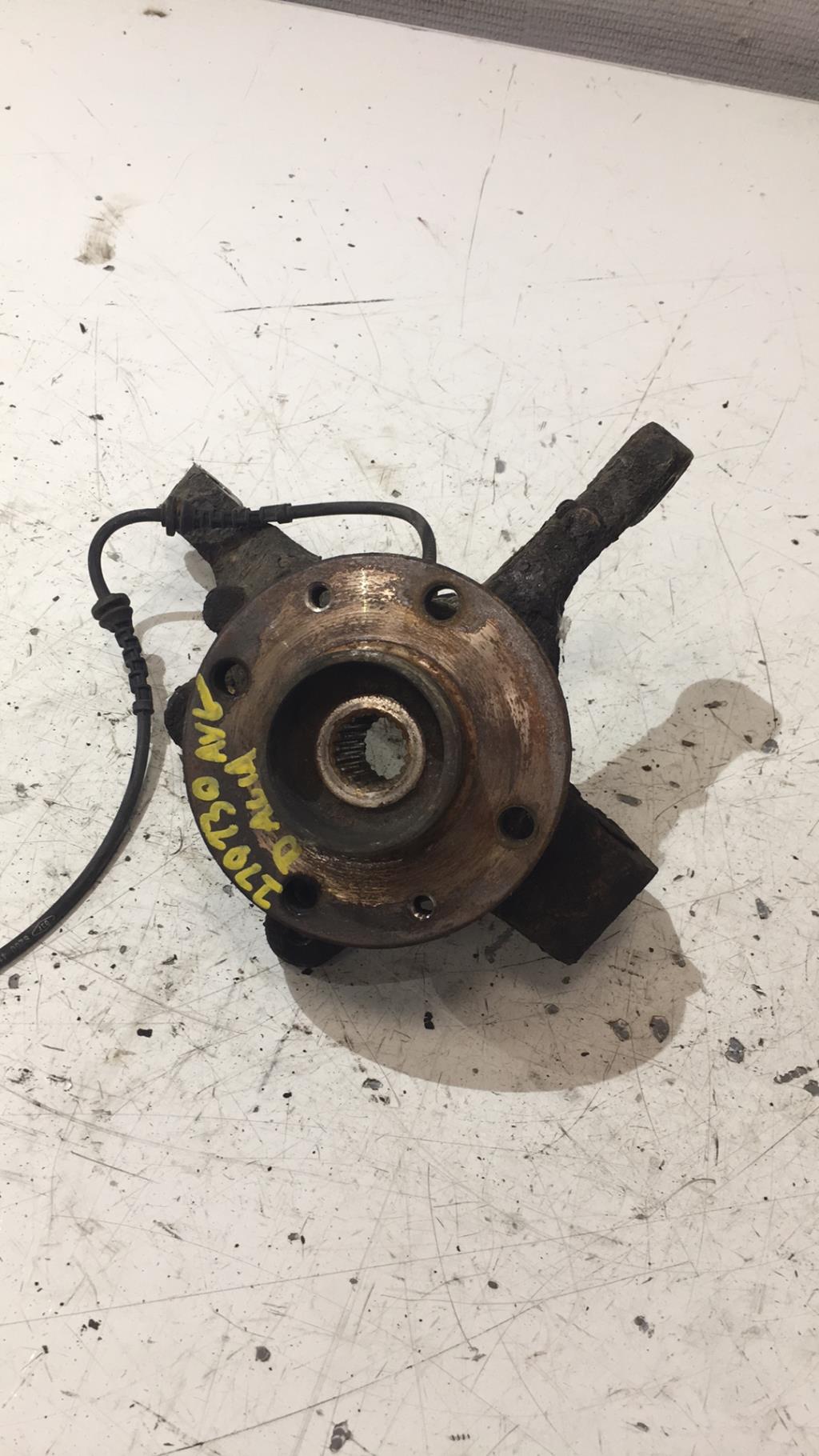 Fusee avant gauche DACIA SANDERO 1 Essence/GPL - 1