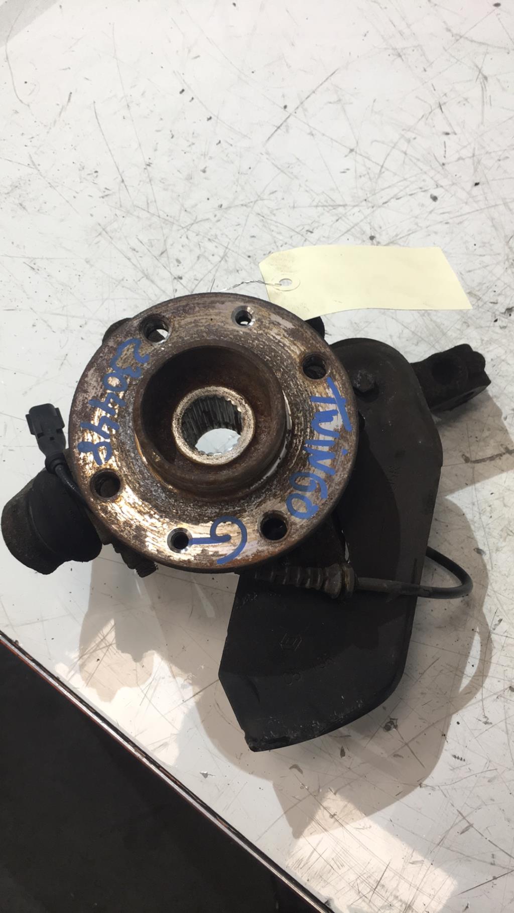 Fusee avant gauche RENAULT TWINGO 2 PHASE 2 Essence - 1