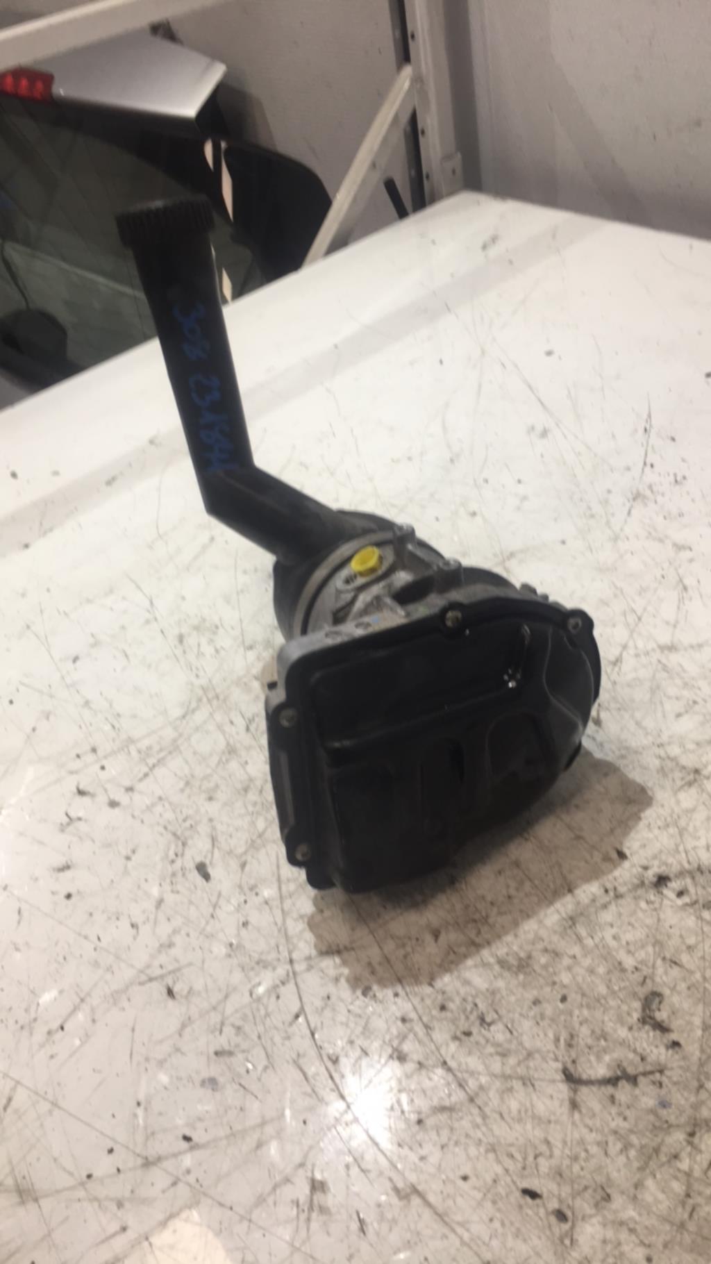 Pompe de direction PEUGEOT 308 1 PHASE 2 Diesel - 1