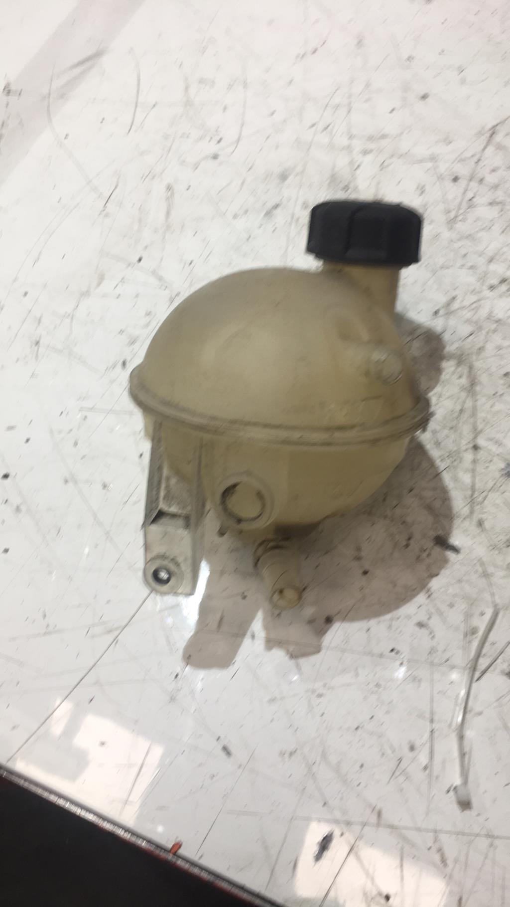 Vase d'expansion PEUGEOT 308 1 PHASE 2 Diesel - 1