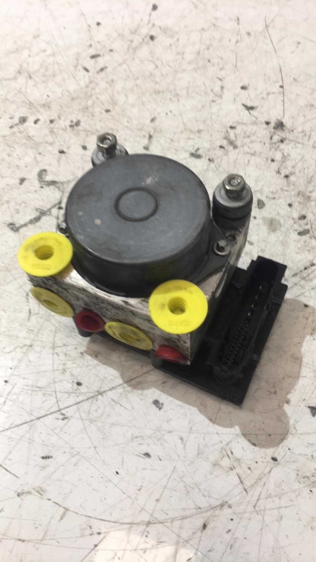 Bloc ABS (freins anti-blocage) RENAULT CLIO 3 PHASE 2 Diesel - 1