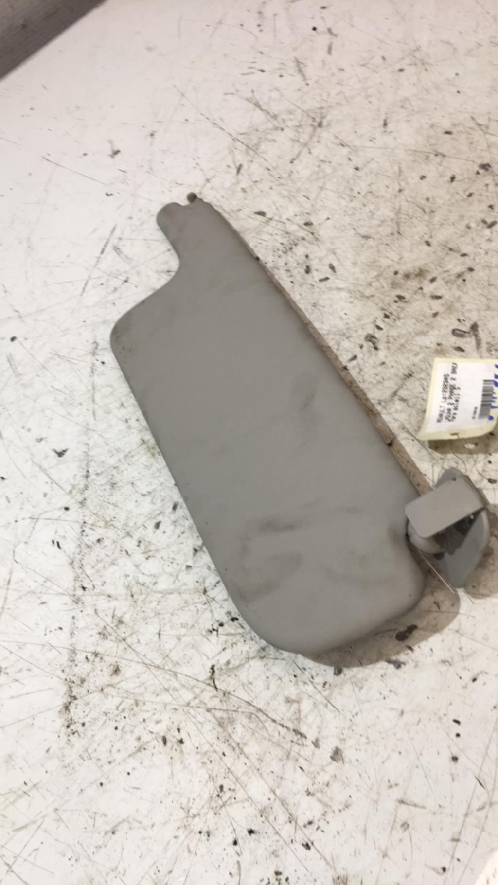 Pare soleil gauche RENAULT LAGUNA 2 PHASE 2 BREAK Essence - 1