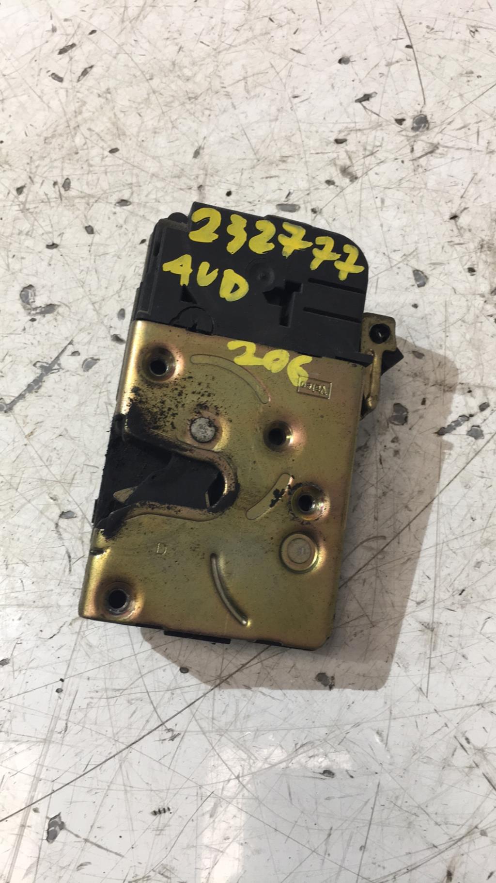 Serrure avant droit PEUGEOT 206 PHASE 1 Diesel - 1