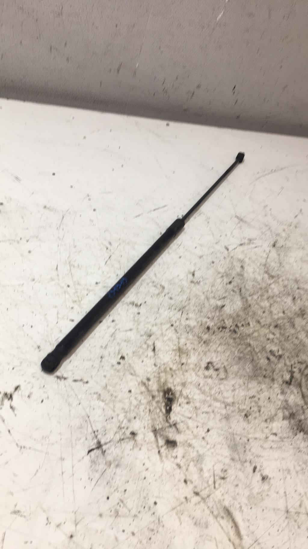 Verin de capot VOLKSWAGEN GOLF 7 PHASE 1 Essence - 1