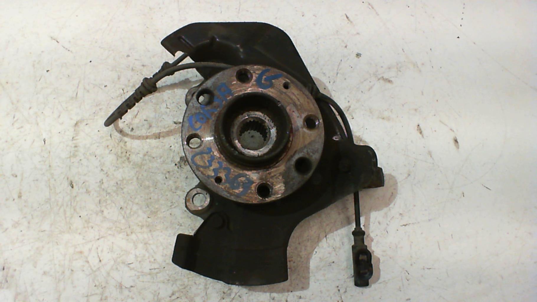 Fusee avant gauche OPEL CORSA D PHASE 2 Essence - 1