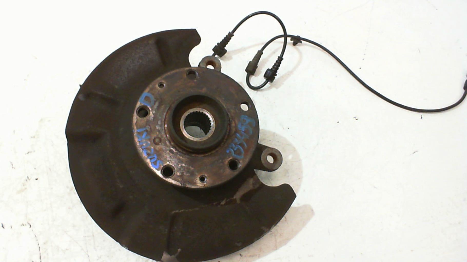 Fusee avant droit SUZUKI SX4 1 Diesel - 1
