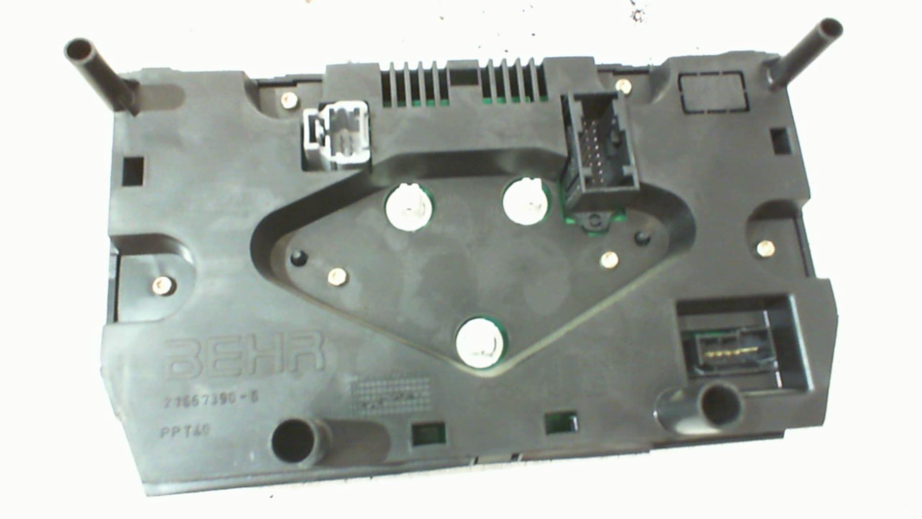 Commande chauffage PEUGEOT 307 PHASE 1 BREAK Diesel - 1