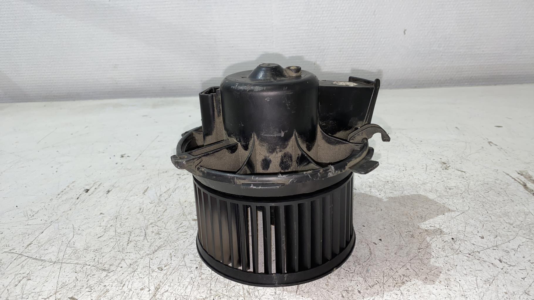 Ventilateur chauffage PEUGEOT 206 PHASE 1 BREAK Essence - 1