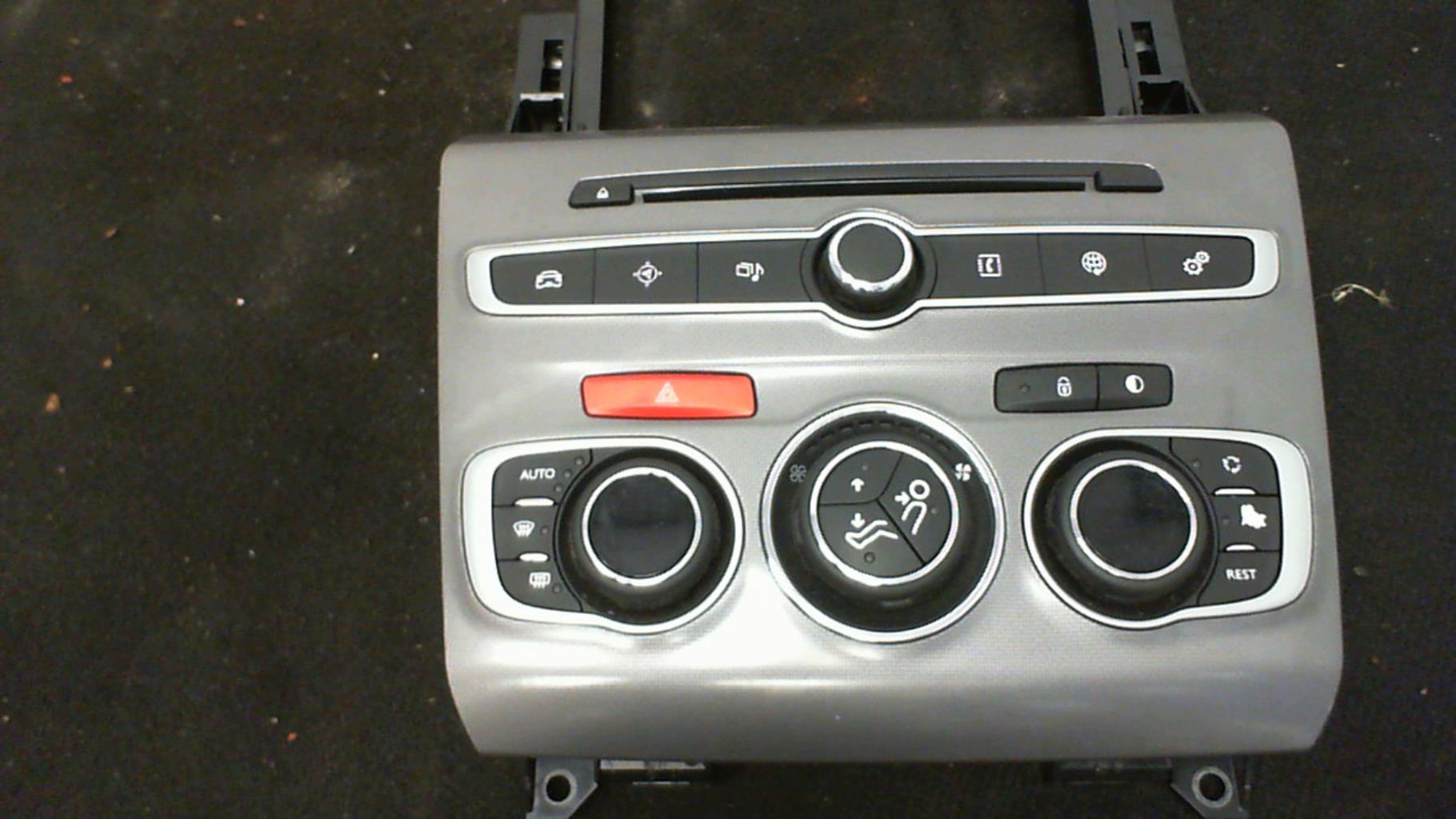 Commande chauffage CITROEN C4 2 PHASE 2 Essence - 1