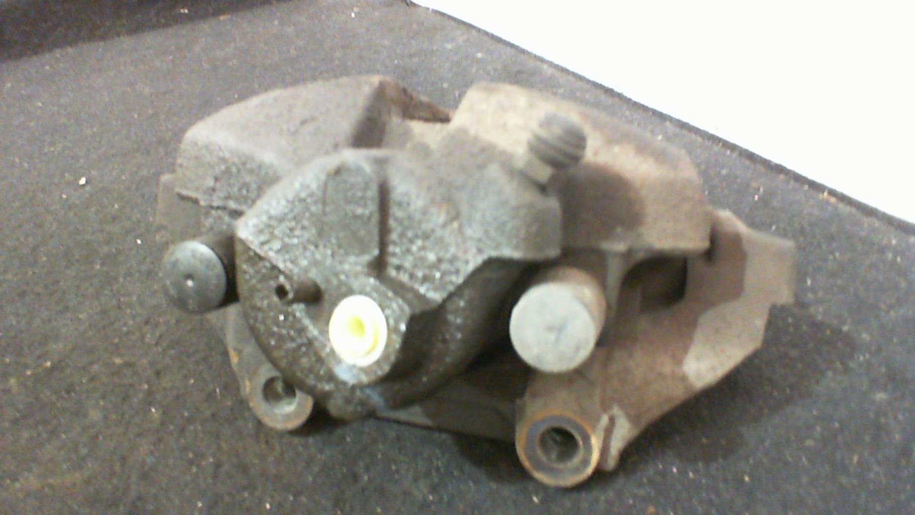 Etrier avant droit (freinage) AUDI A1 1 PHASE 1 Diesel - 1