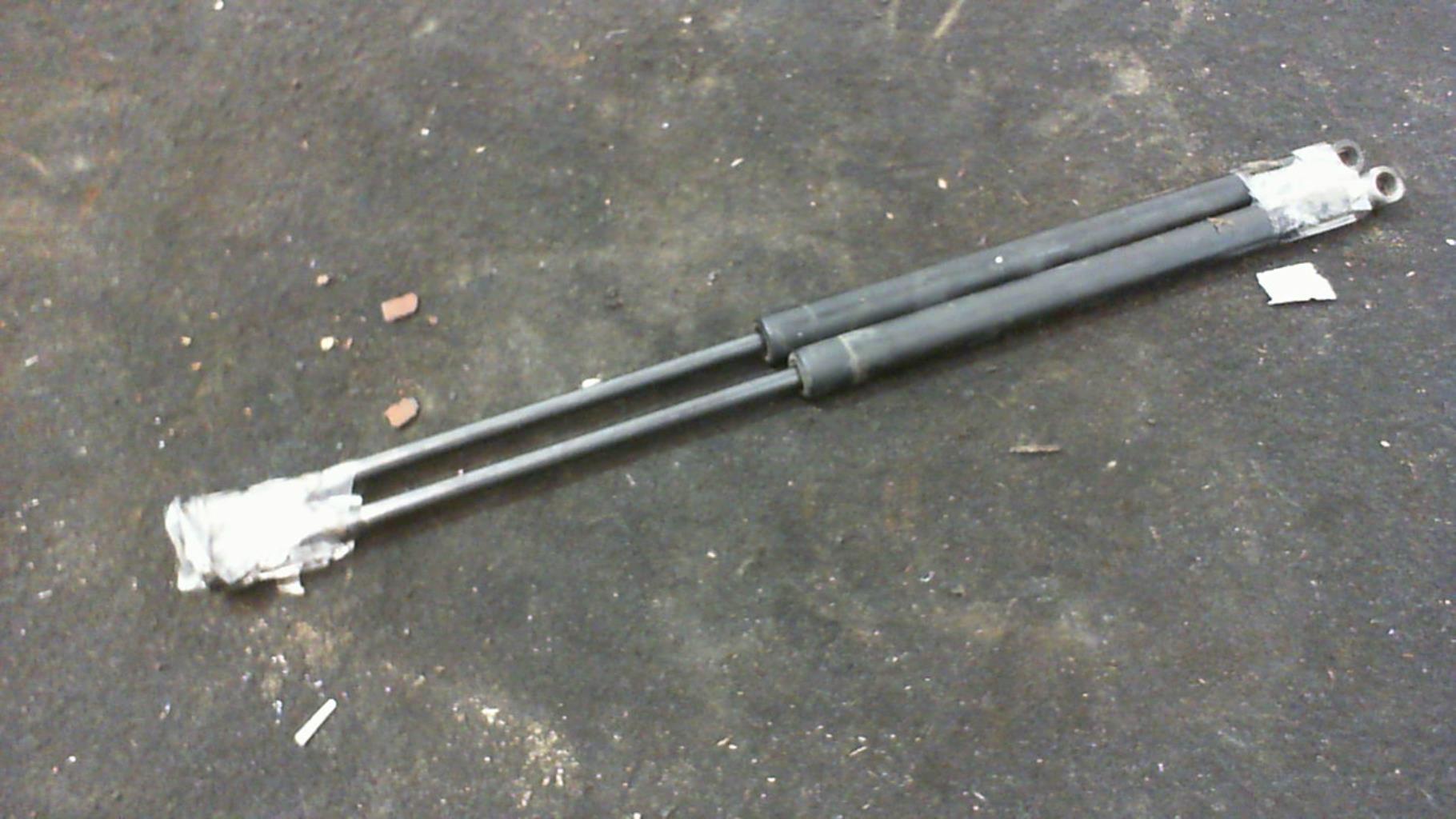 Verin de coffre FIAT 500 2 PHASE 1 Essence - 1