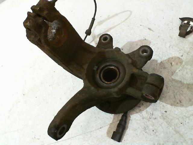 Fusee avant gauche FORD FIESTA 5 PHASE 2 Diesel - 1