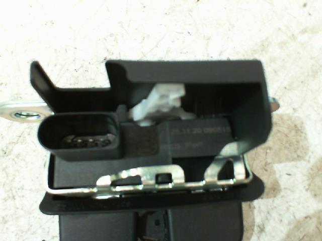 Serrure de hayon VOLKSWAGEN POLO 6 PHASE 1 Essence - 1