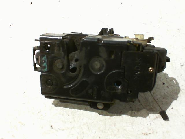 Serrure avant droit VOLKSWAGEN GOLF 4 Essence - 1