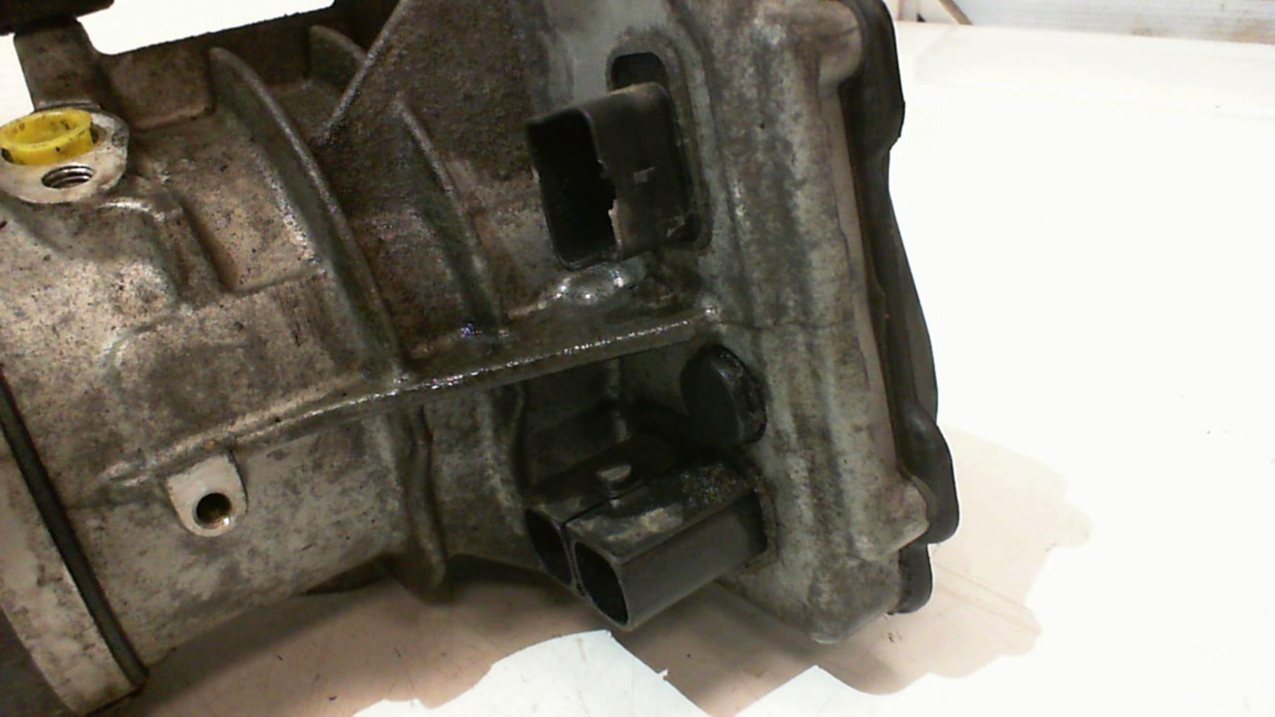 Pompe de direction PEUGEOT 308 1 PHASE 2 Essence - 1
