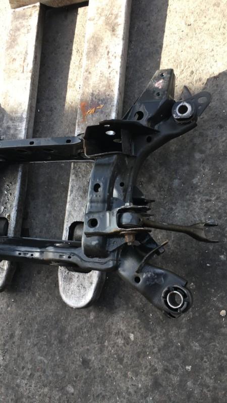 Berceau arriere FORD MUSTANG 7 COUPE Essence - 1