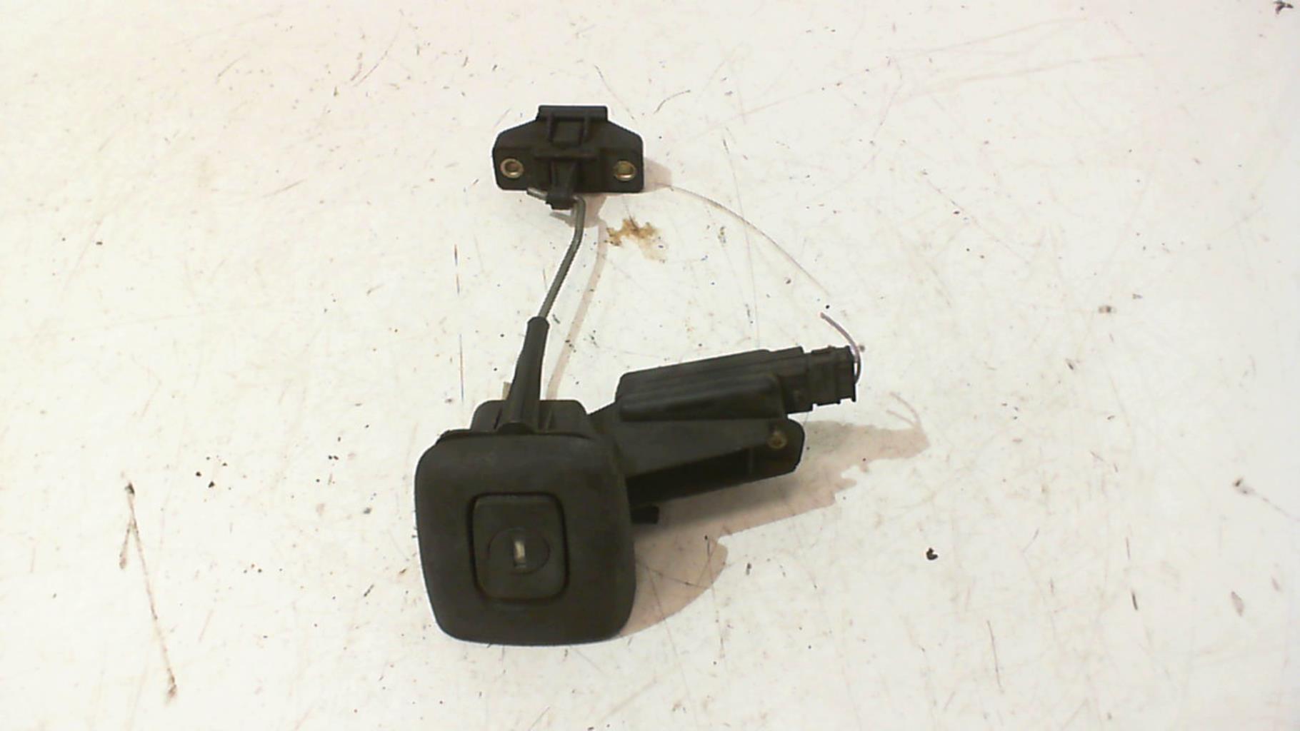 Serrure de hayon RENAULT CLIO 2 PHASE 1 Essence - 1