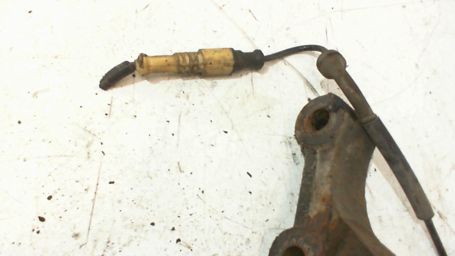 Fusee avant droit RENAULT LAGUNA 2 PHASE 2 BREAK Diesel - 1