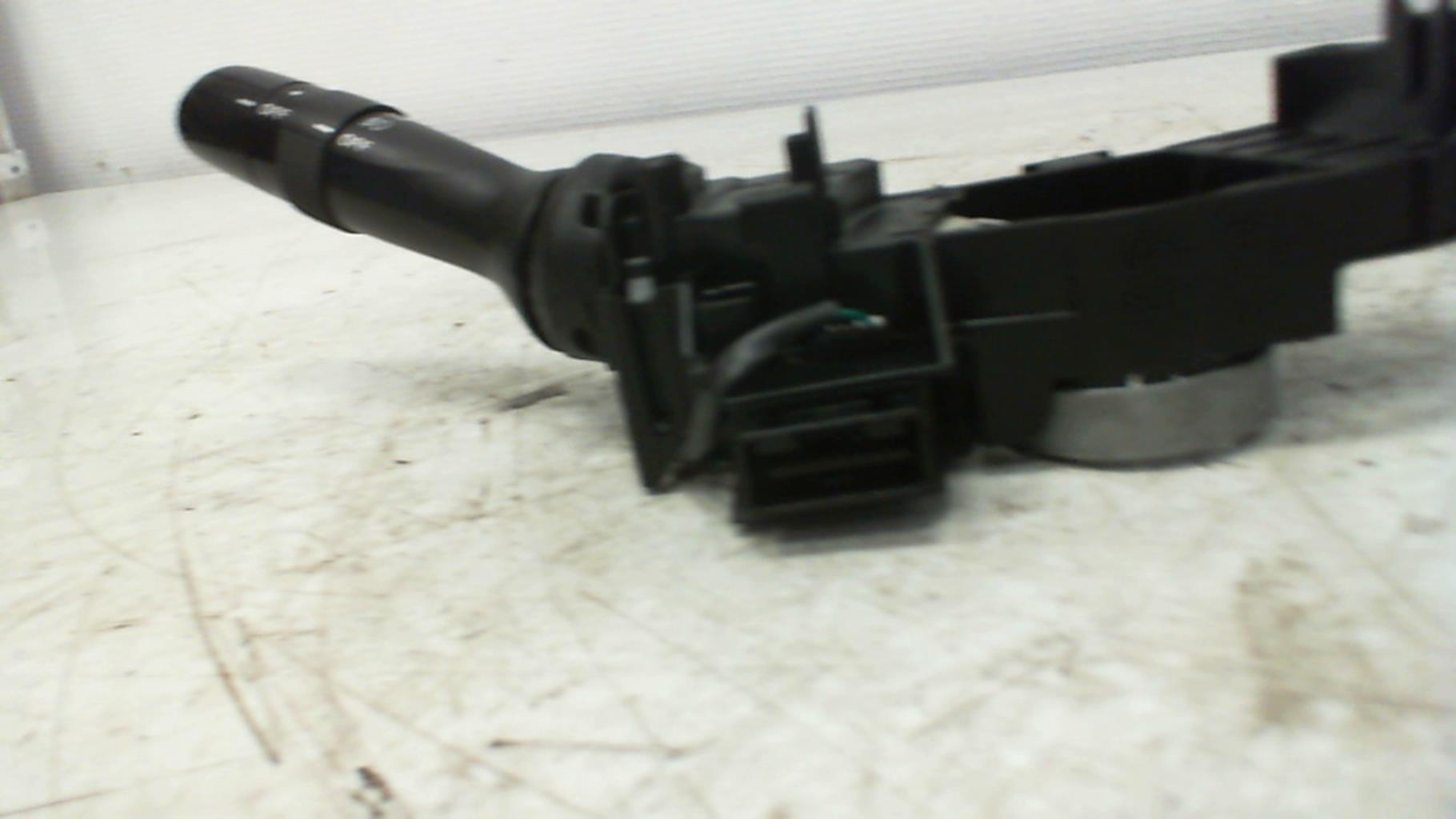 Commodo phare TOYOTA RAV4 3 PHASE 1 Diesel - 1