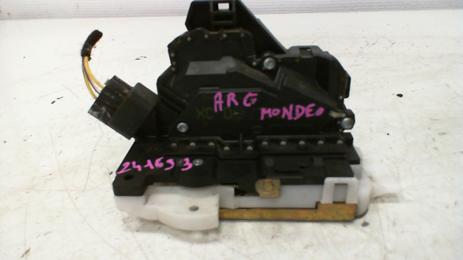 Serrure arriere gauche FORD MONDEO 2 Diesel - 1