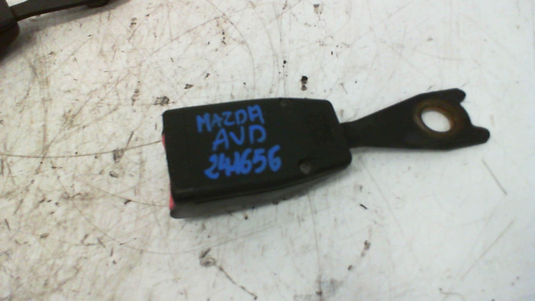 Attache ceinture avant droit MAZDA MX5 2 PHASE 1 CABRIOLET Essence - 1