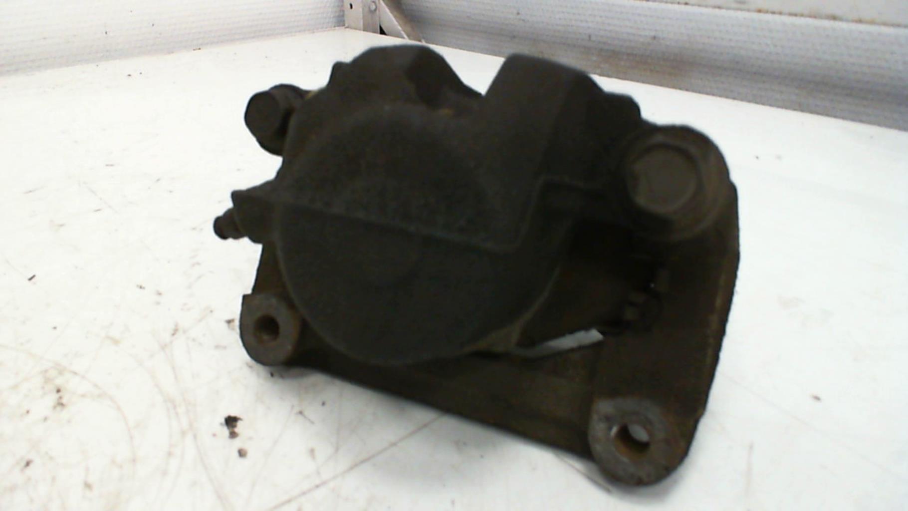 Etrier avant droit (freinage) MAZDA MX5 2 PHASE 1 CABRIOLET Essence - 1