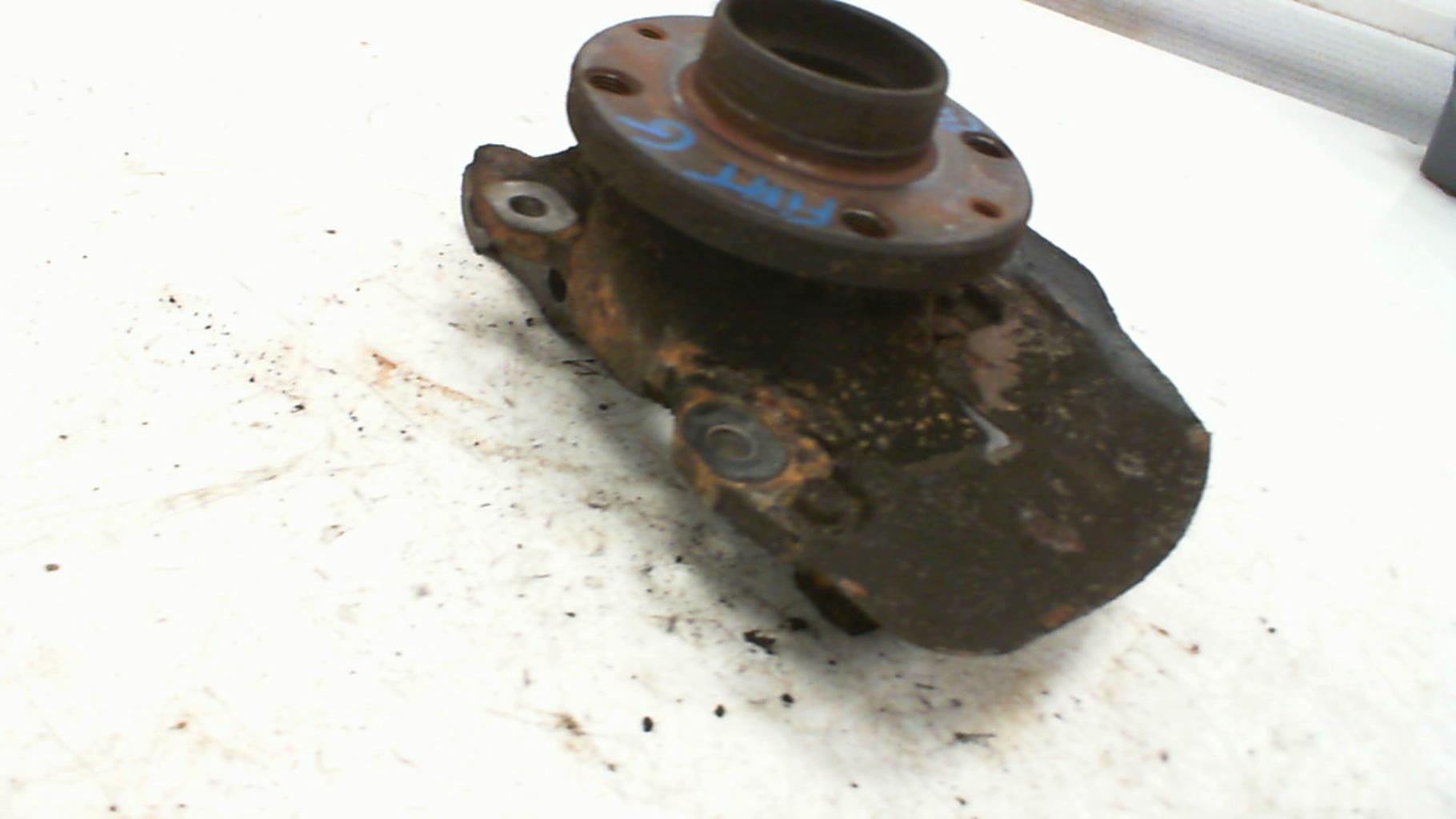 Fusee avant gauche FIAT DOBLO 1 PHASE 1 Essence - 1