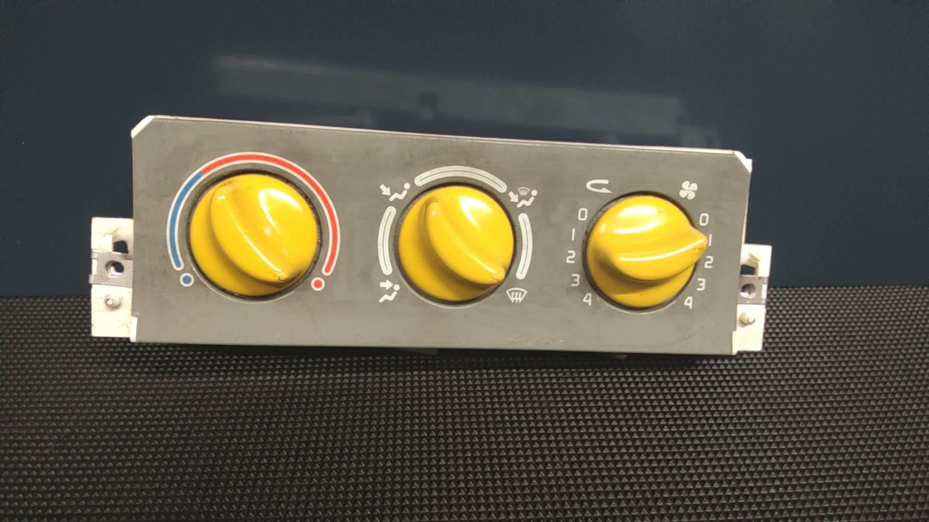 Commande chauffage RENAULT TWINGO 1 PHASE 3 Essence - 1