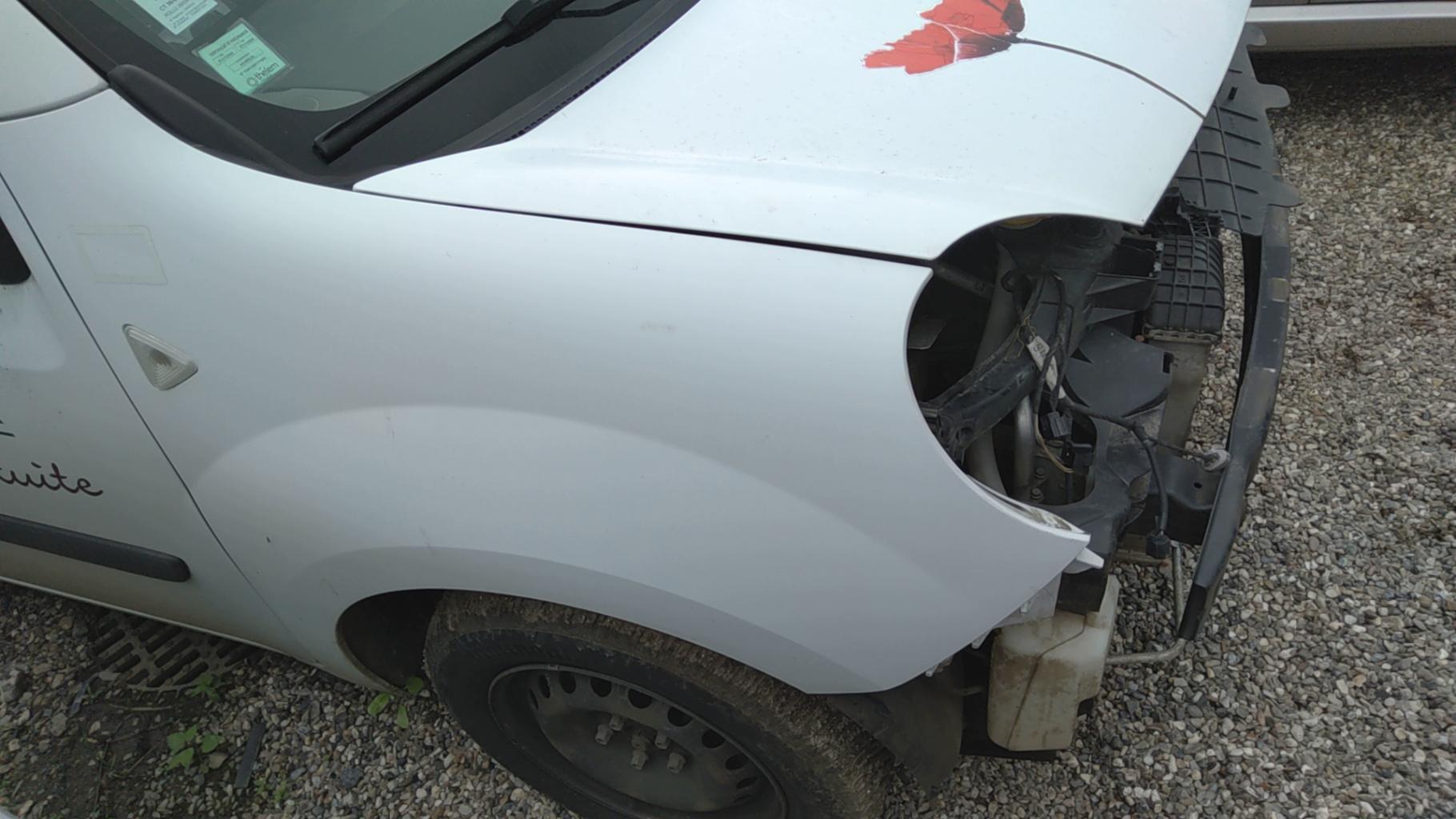 Aile avant droit RENAULT KANGOO 2 PHASE 1 Diesel - 1