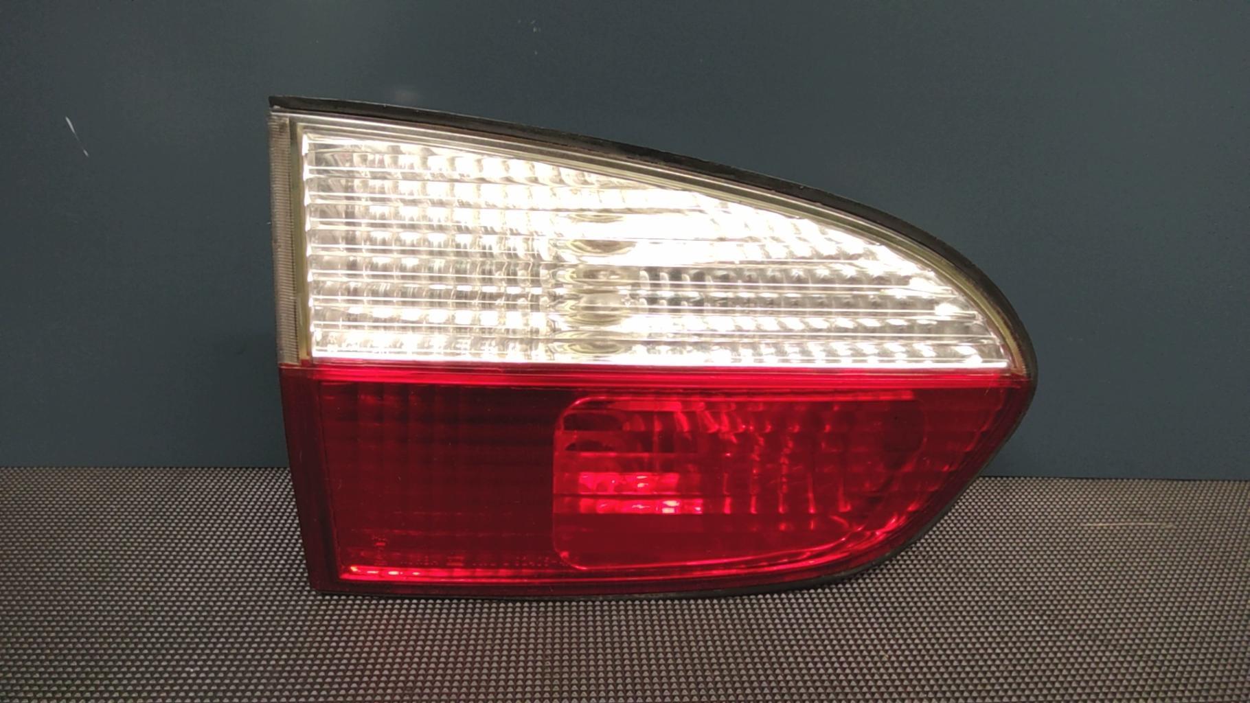 Feu arriere secondaire gauche (feux) HYUNDAI SATELLITE 1 PHASE 2 Diesel - 1