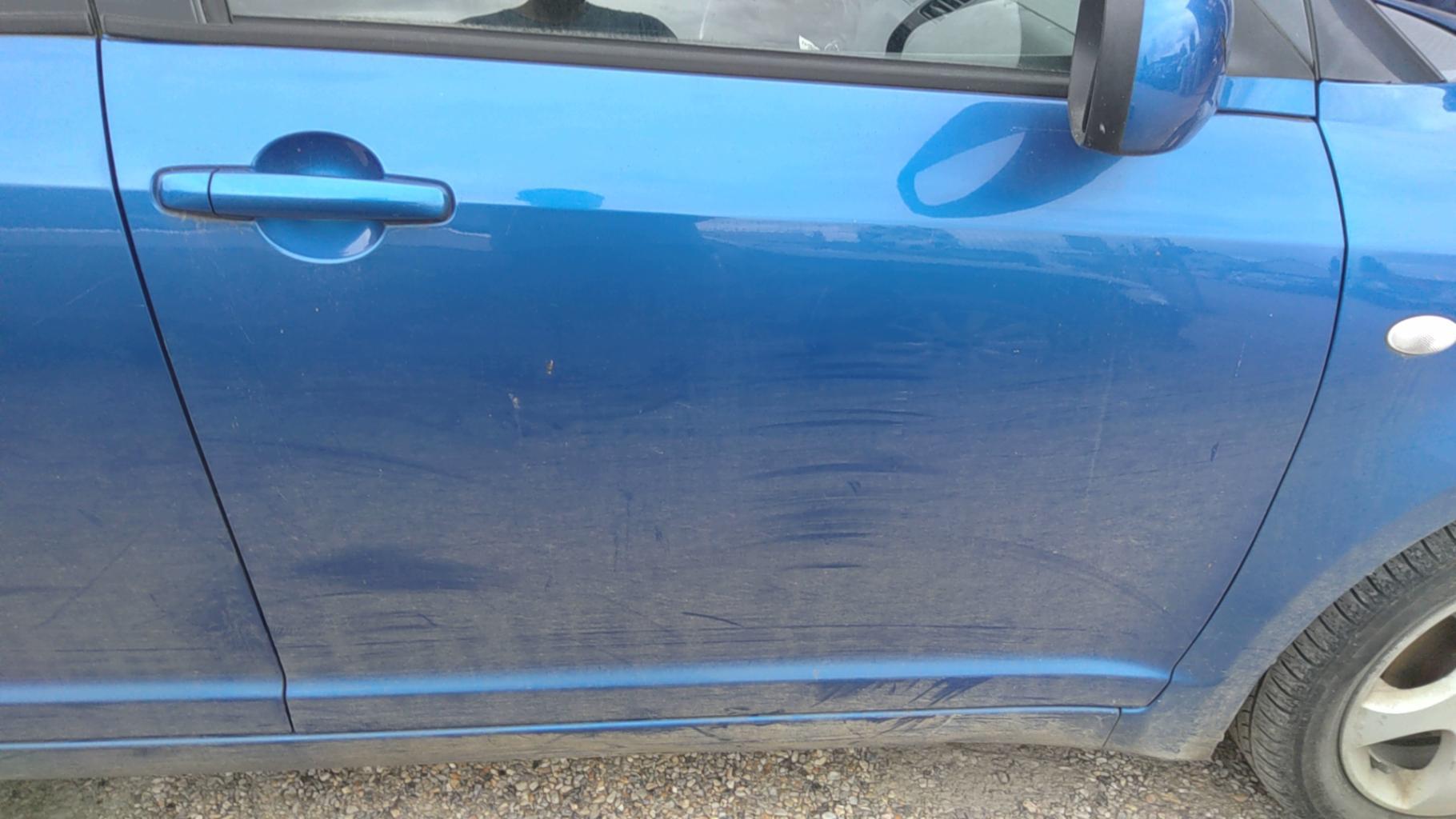 Porte avant droit SUZUKI SWIFT 3 Diesel - 1