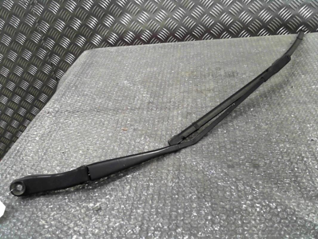 Braccio tergicristallo anteriore sinistro MERCEDES CLASSE B 245 PHASE 1 Diésel - 1
