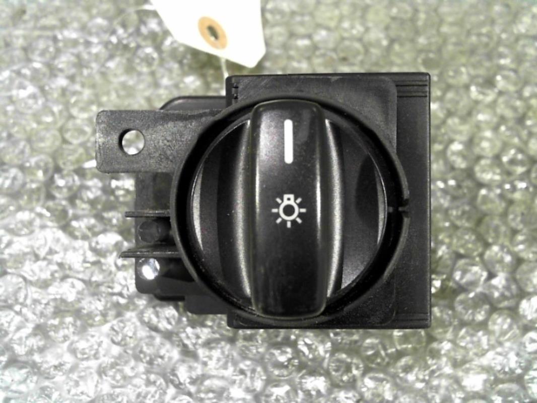 Commande de phare MERCEDES CLASSE B 245 PHASE 1 Diesel - 1