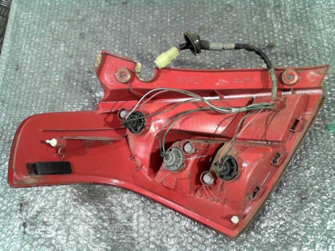 Fanale posteriore principale destro (luci) SUZUKI SWIFT 3 Gasolina - 1