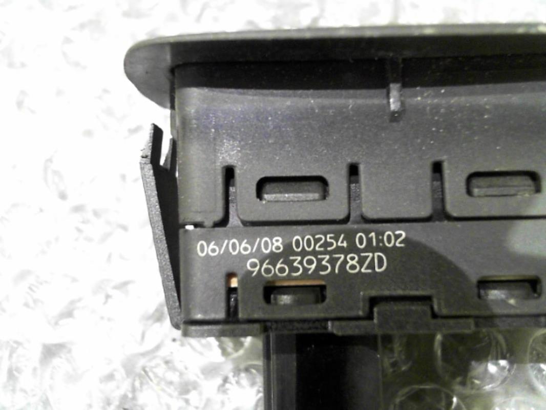 Interruttore lavacristalli posteriore destro CITROEN C4 PICASSO 1 Diésel - 1