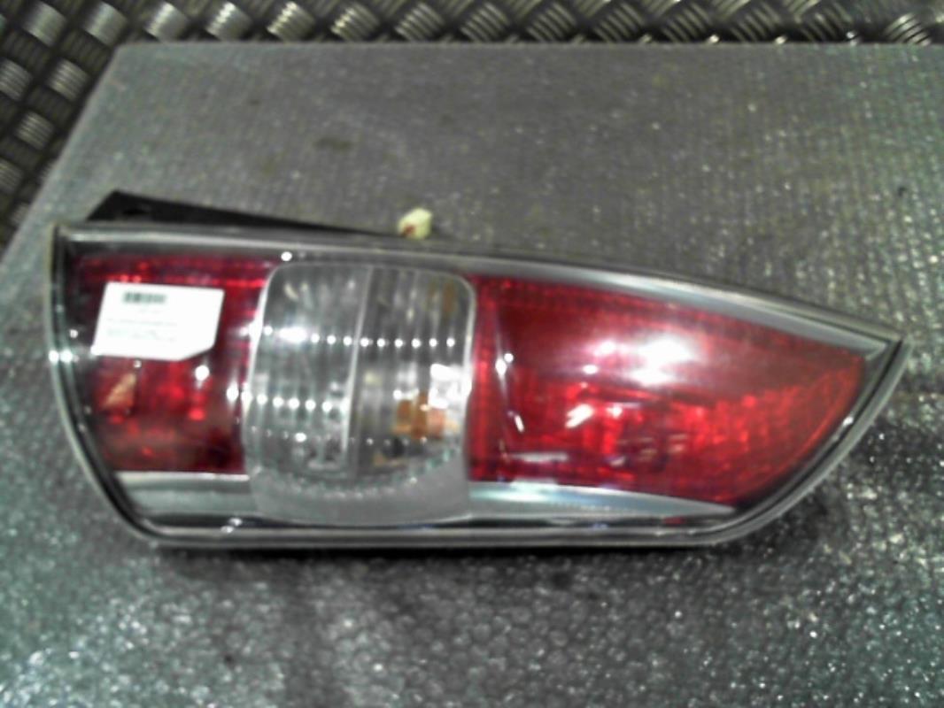 Fanale posteriore principale destro (luci) DAIHATSU SIRION 2 Gasolina - 1