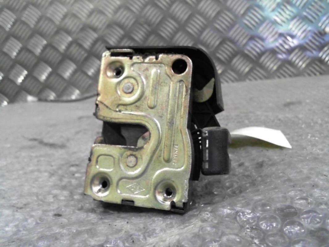 Serrure avant droit RENAULT CLIO 2 PHASE 1 Essence - 1