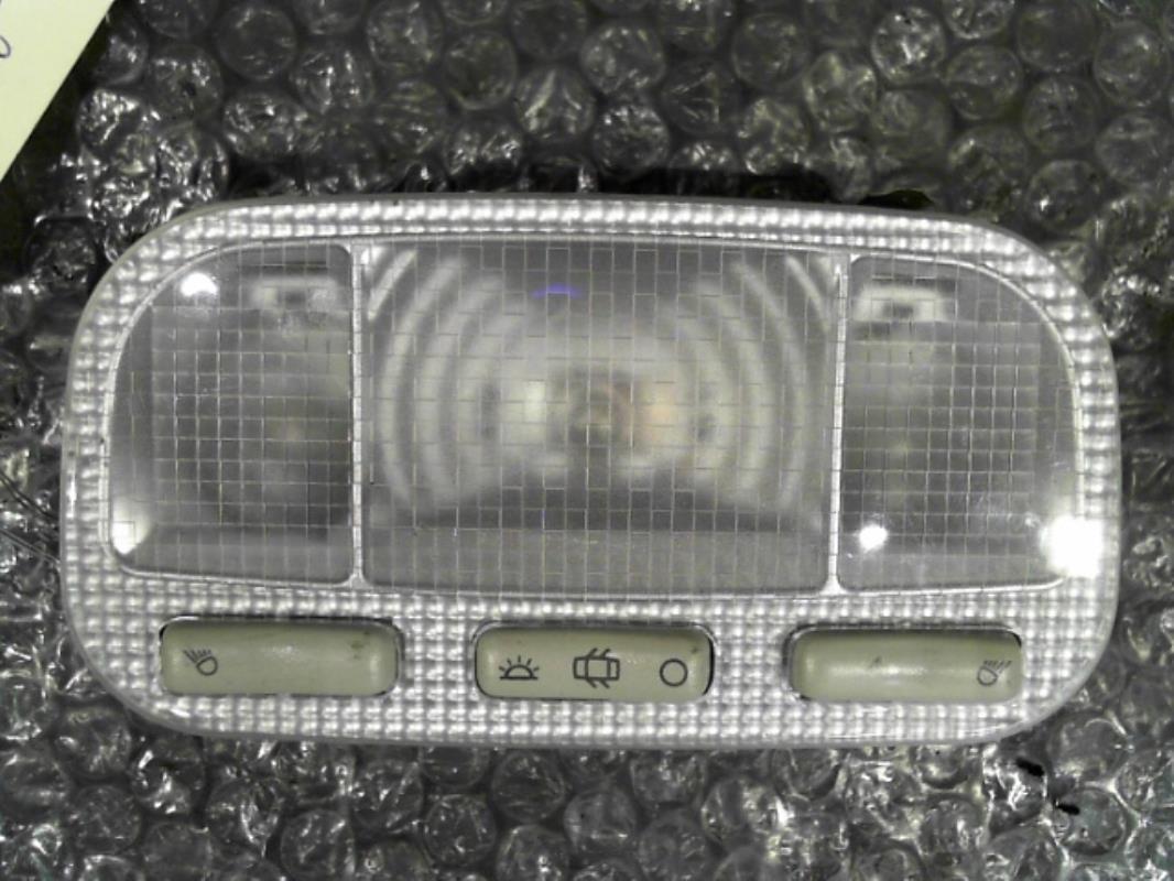 Luce di cortesia PEUGEOT 1007 Diésel - 1