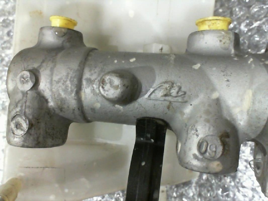 Cilindro maestro (freno) PEUGEOT 206+ Gasolina - 1