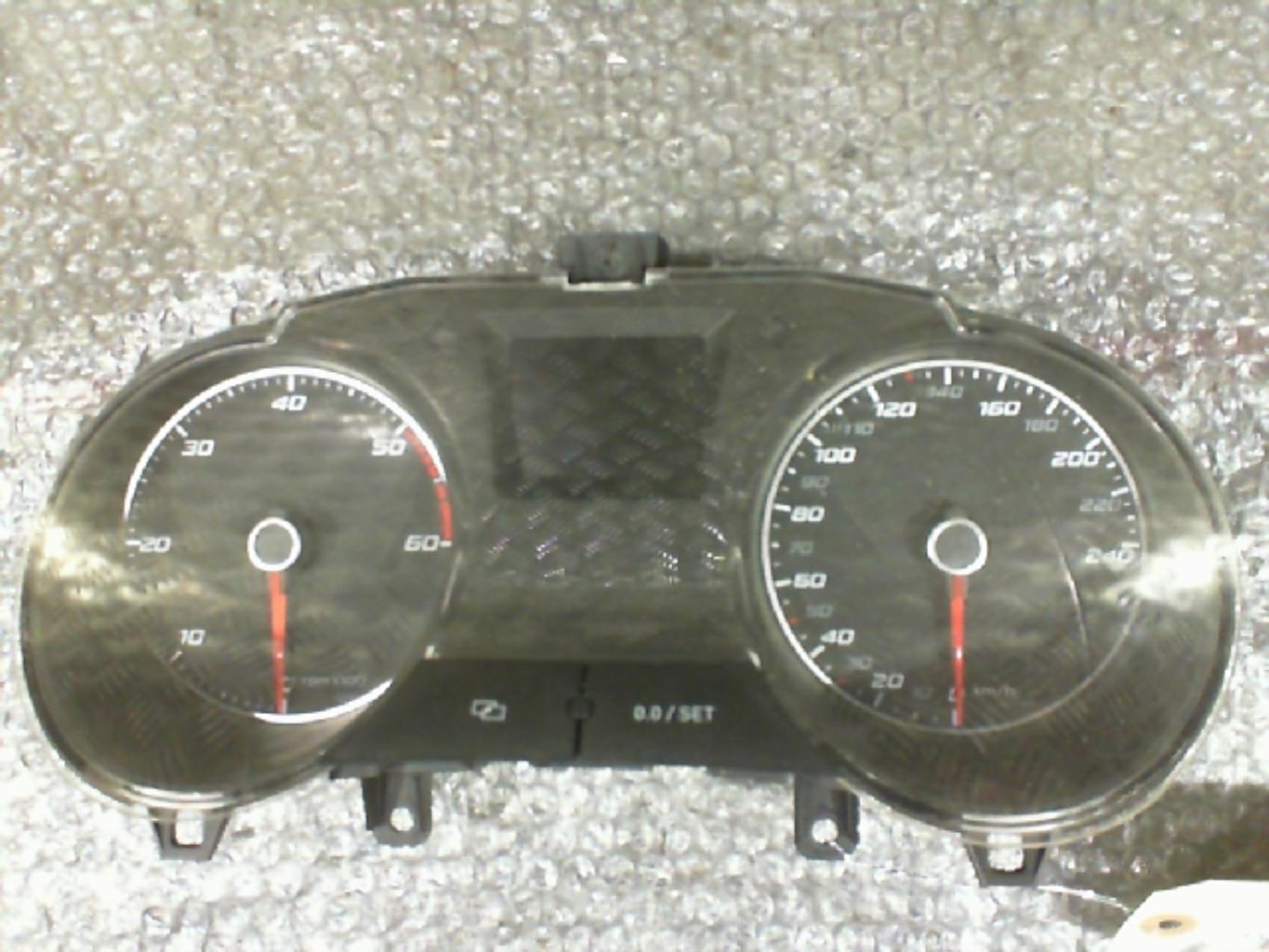 Compteur SEAT IBIZA 4 PHASE 2 Diesel - 1