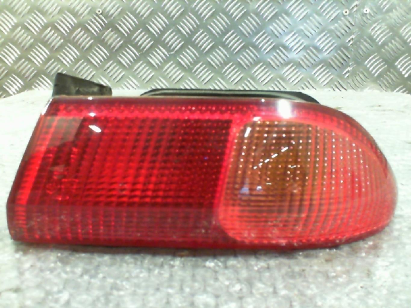 Fanale posteriore principale destro (luci) ALFA ROMEO 156 PHASE 3 BREAK Diésel - 1