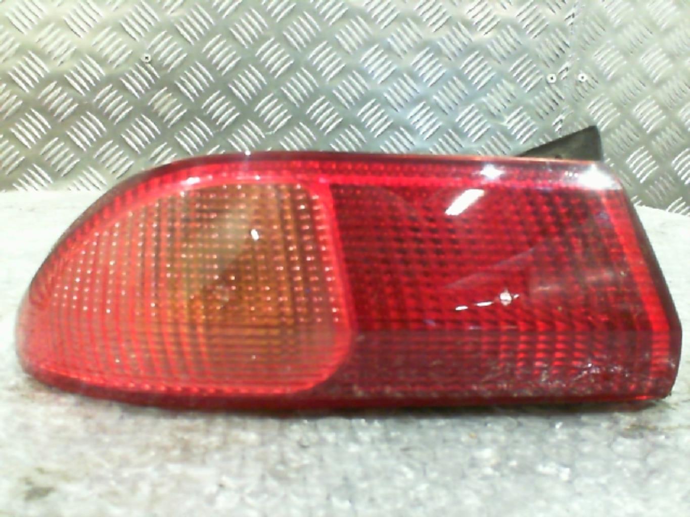 Fanale posteriore principale sinistro (luci) ALFA ROMEO 156 PHASE 3 BREAK Diésel - 1