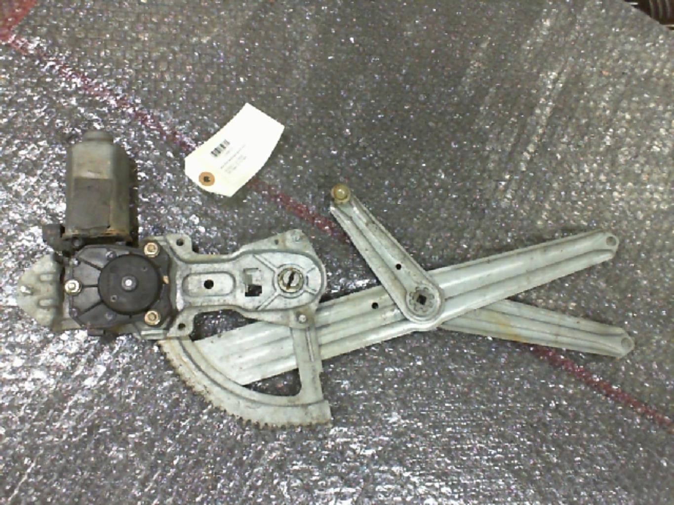 Alzacristalli elettrico anteriore destro PEUGEOT 205 PHASE 2 Diésel - 1