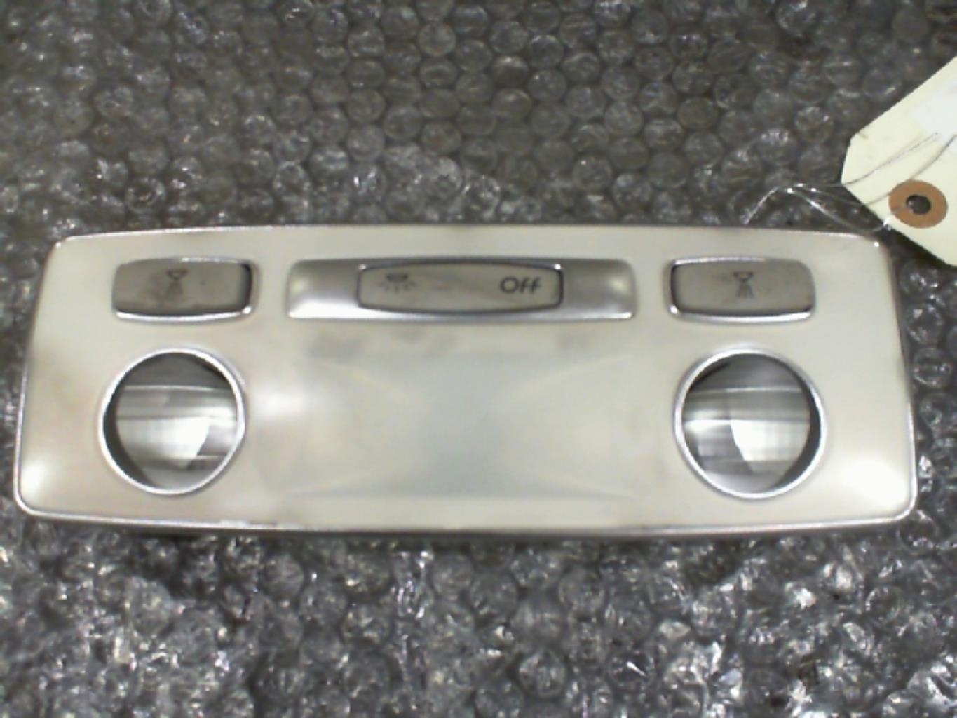 Eclairage de plafonnier RENAULT LAGUNA 3 PHASE 1 BREAK Diesel - 1