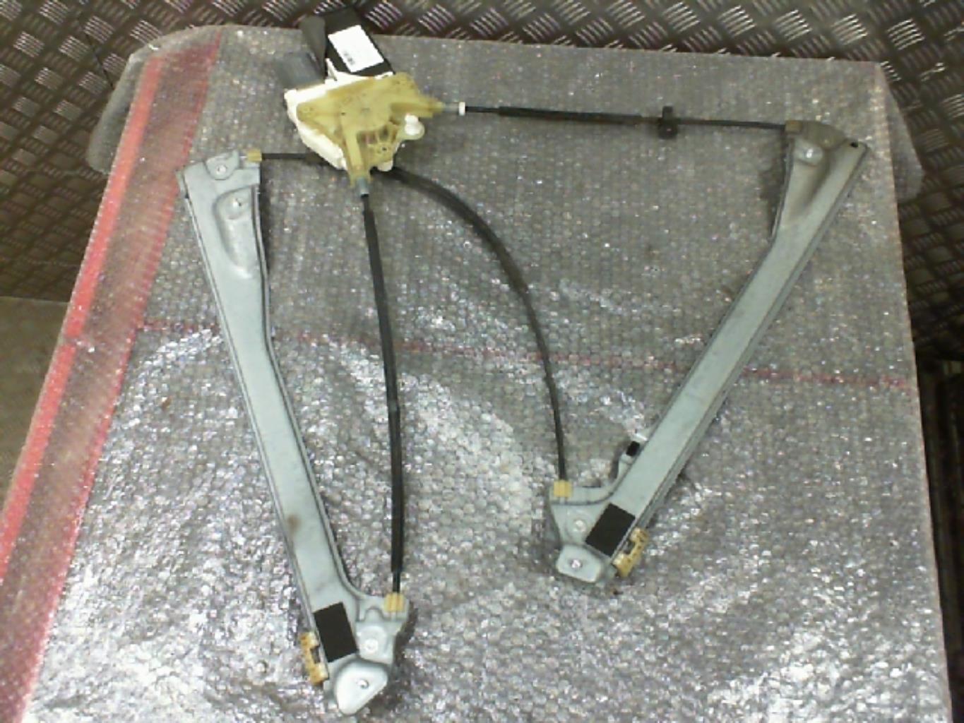 Alzacristalli elettrico posteriore destro RENAULT LAGUNA 3 PHASE 1 BREAK Diésel - 1