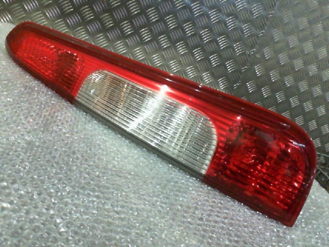 Fanale posteriore principale destro (luci) FORD C-MAX 1 PHASE 1 Diésel - 1