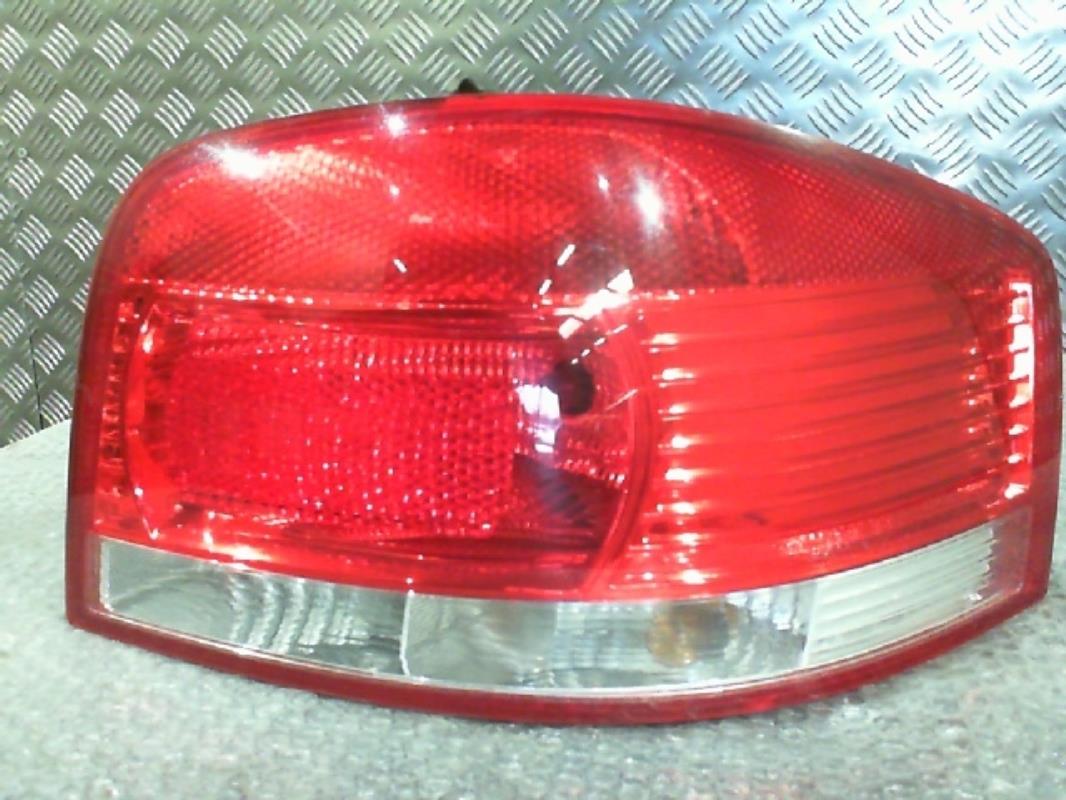 Fanale posteriore principale destro (luci) AUDI A3 2 PHASE 1 Diésel - 1