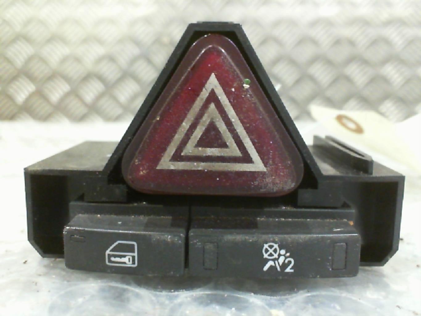 Bouton de warning OPEL CORSA D PHASE 1 Diesel - 1