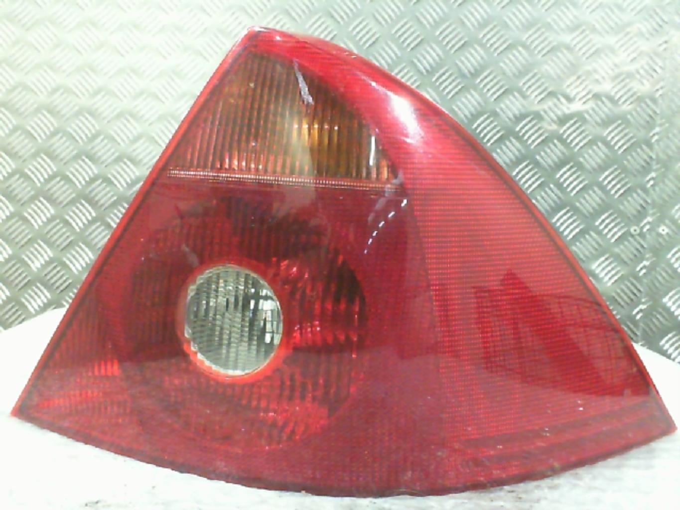 Fanale posteriore principale destro (luci) FORD MONDEO 2 Diésel - 1
