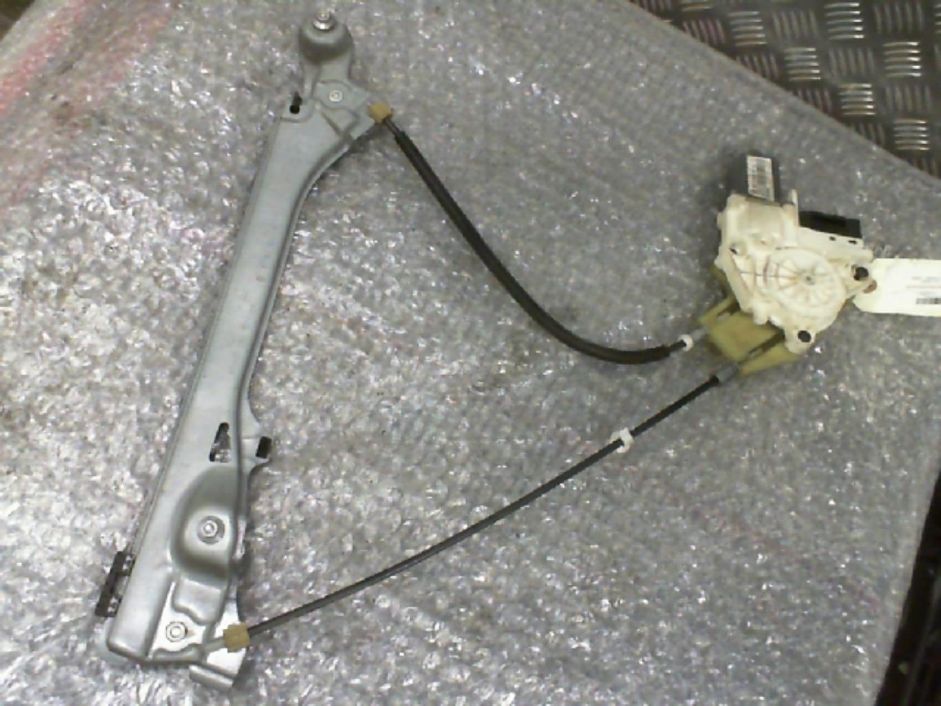Alzacristalli elettrico posteriore sinistro RENAULT LAGUNA 3 PHASE 1 Diésel - 1
